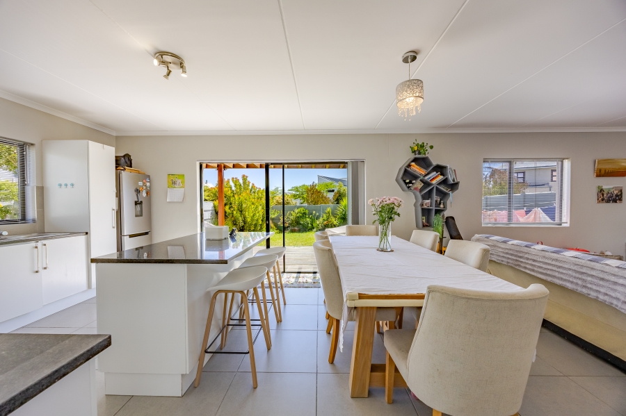 3 Bedroom Property for Sale in Burgundy Estate Western Cape